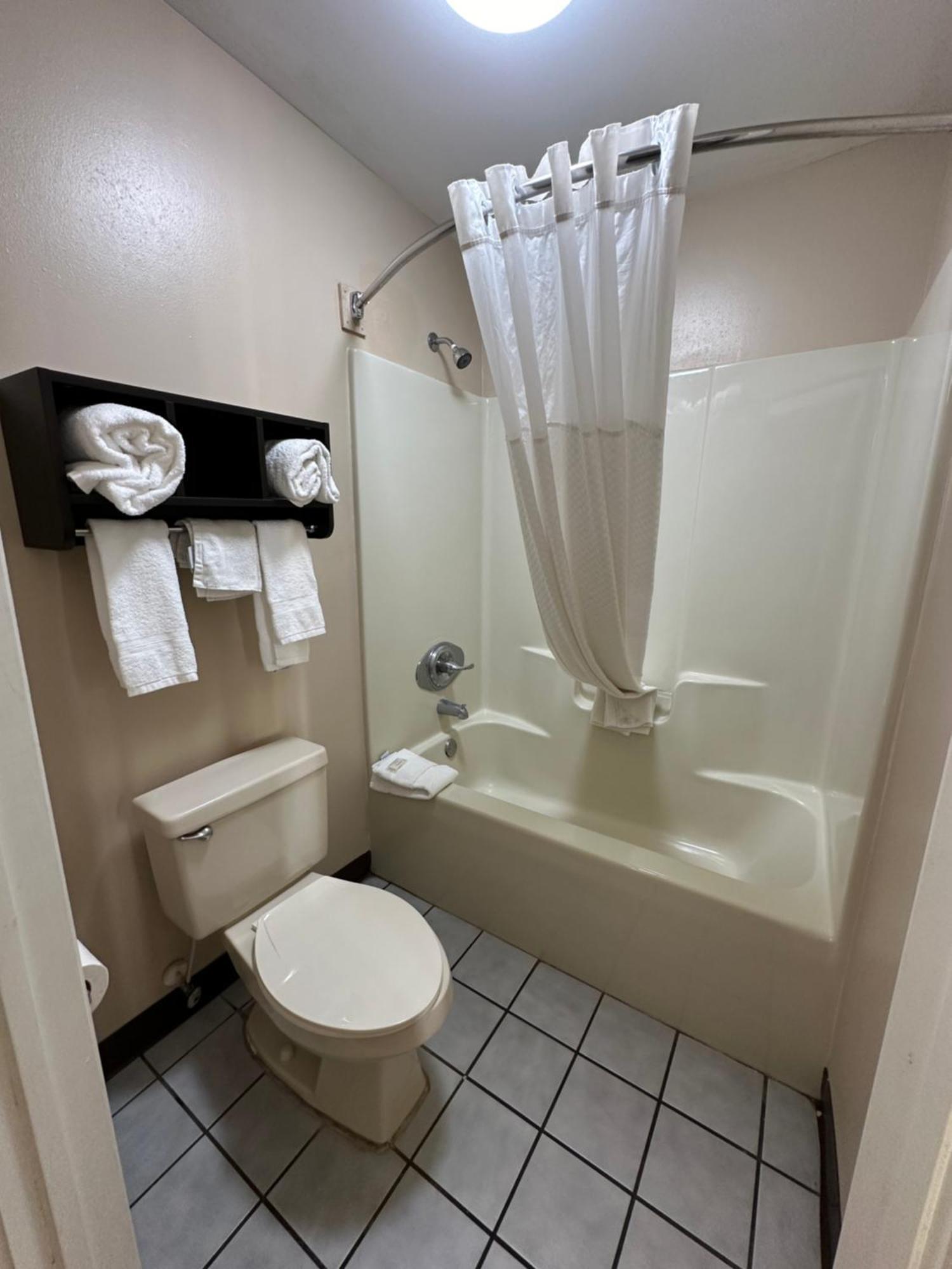 Baymont By Wyndham Thomasville Exterior foto